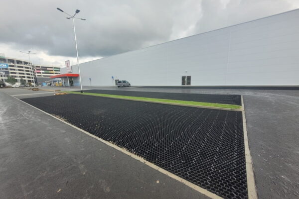 Projekt Przestrzeni i ogrodu przy sklepie Kaufland