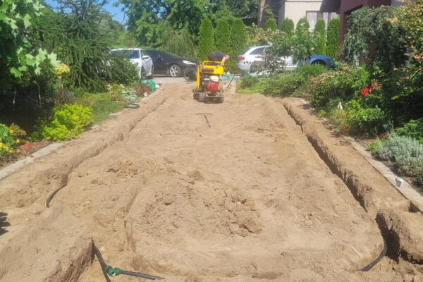 Zakładanie ogrodu w Tarnowie z systemem nawadniania